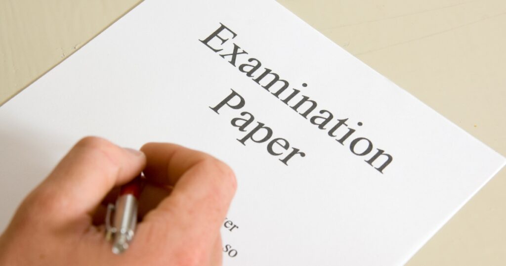 採用試験について知っておくべきこと